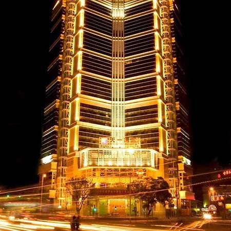 Skyline Plaza Hotel Guangzhou Buitenkant foto