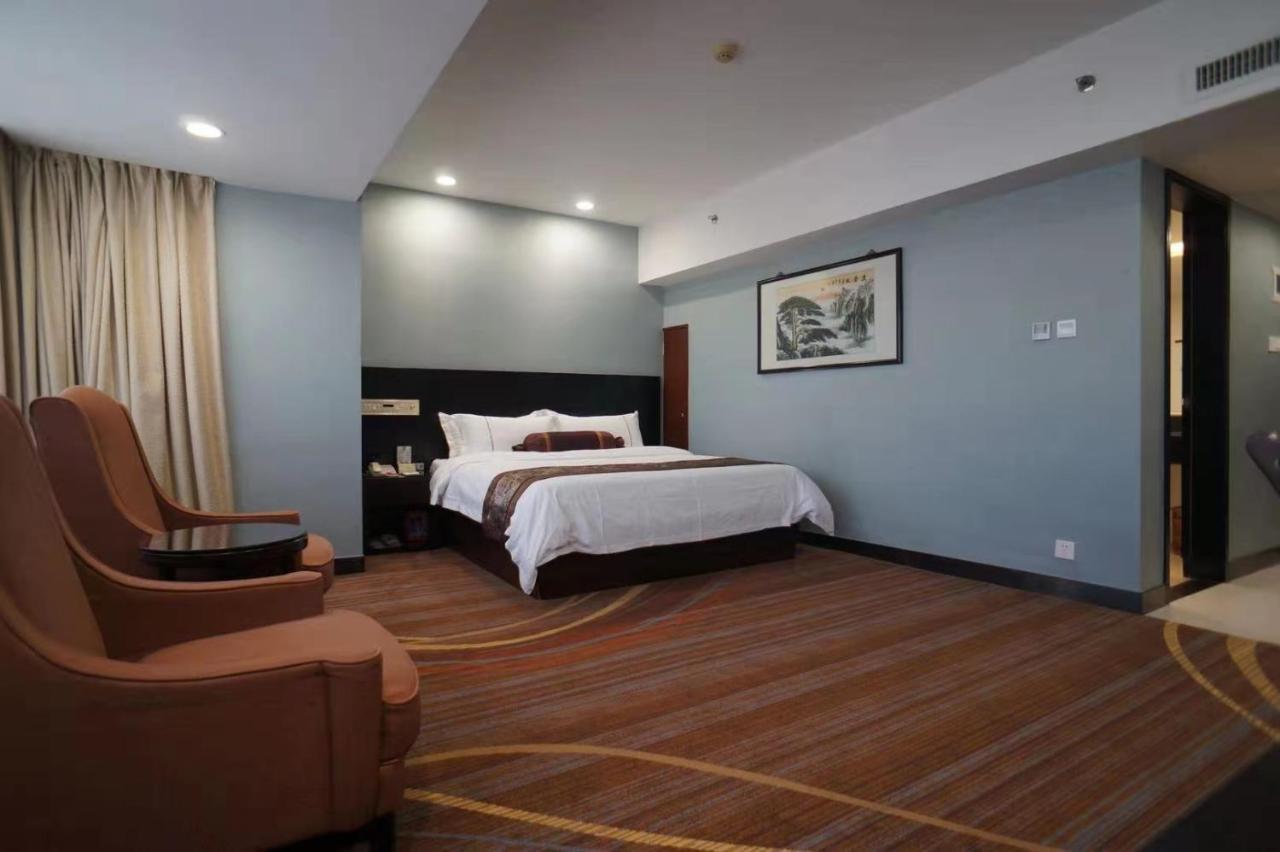Skyline Plaza Hotel Guangzhou Buitenkant foto