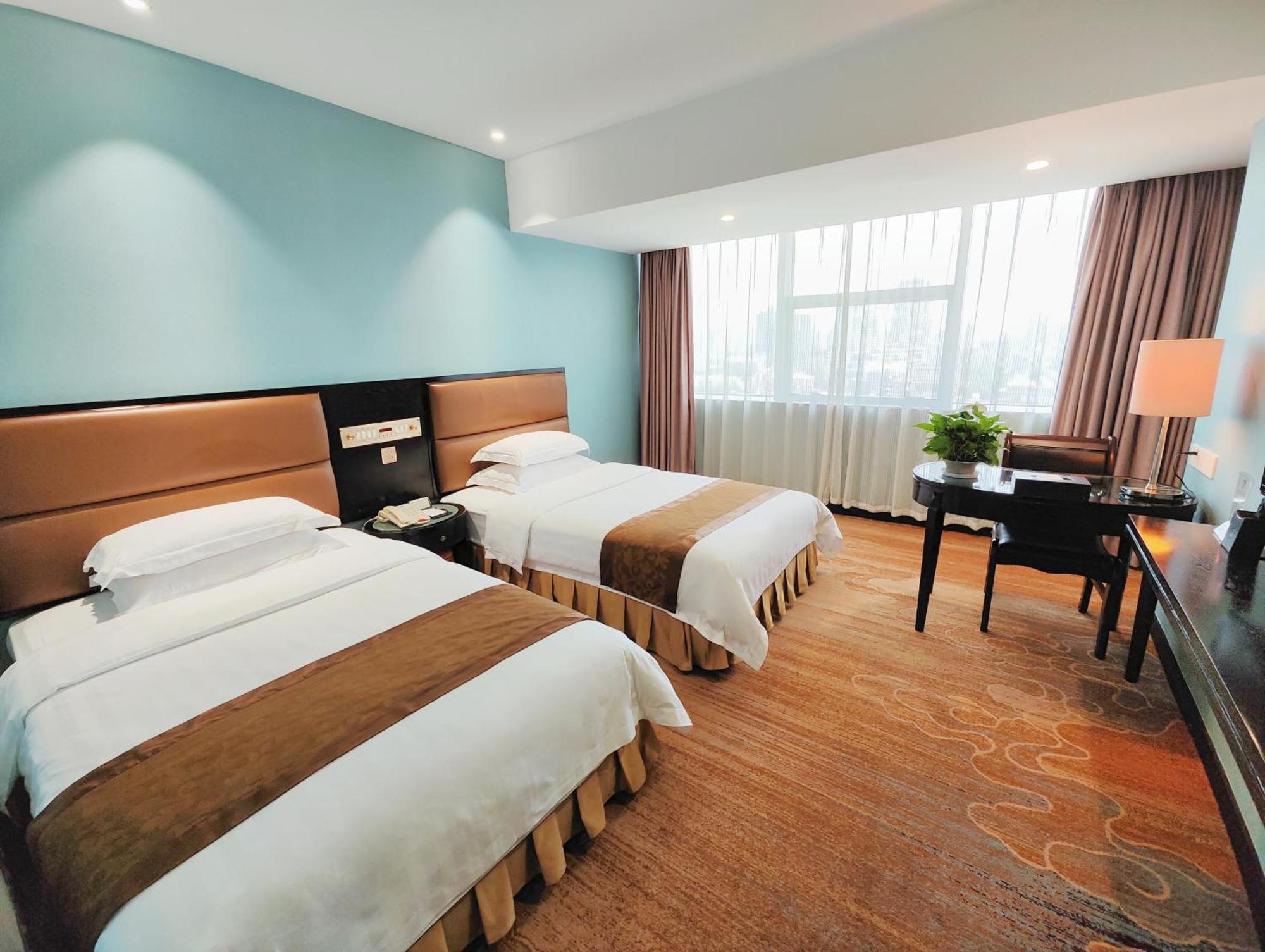 Skyline Plaza Hotel Guangzhou Buitenkant foto