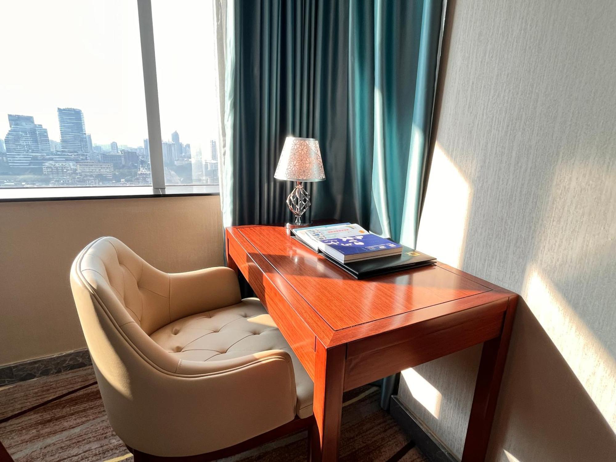 Skyline Plaza Hotel Guangzhou Buitenkant foto
