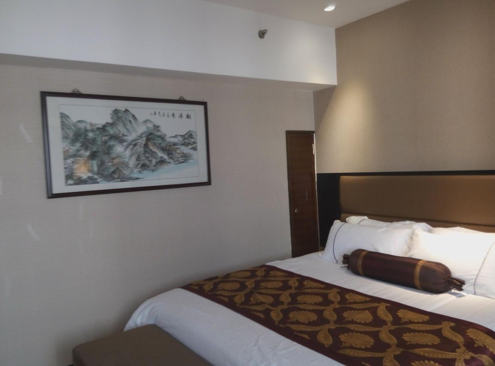 Skyline Plaza Hotel Guangzhou Buitenkant foto